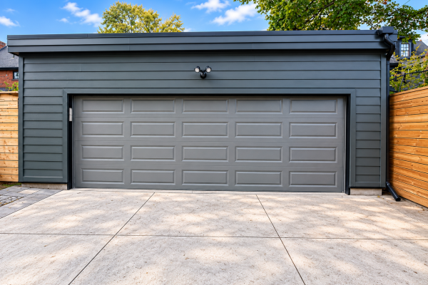 Two and a half car garage - Toronto