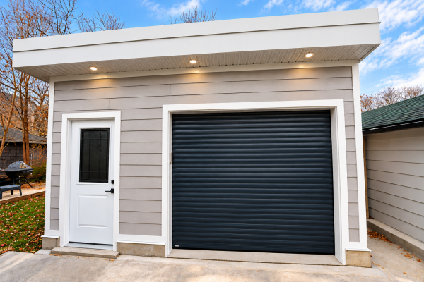 Car and a half garage with roll-away door - Toronto