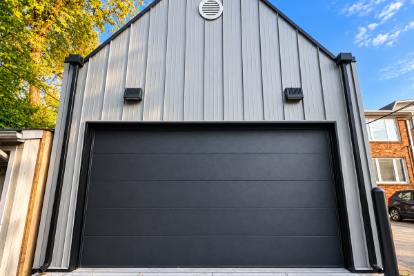 Architectural Custom Garage - North York - Toronto