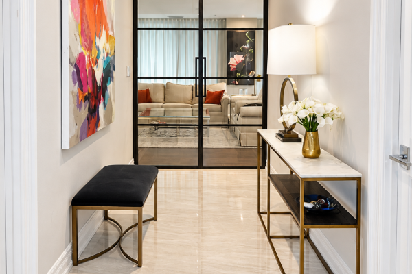 Vestibule with custom doors - Toronto